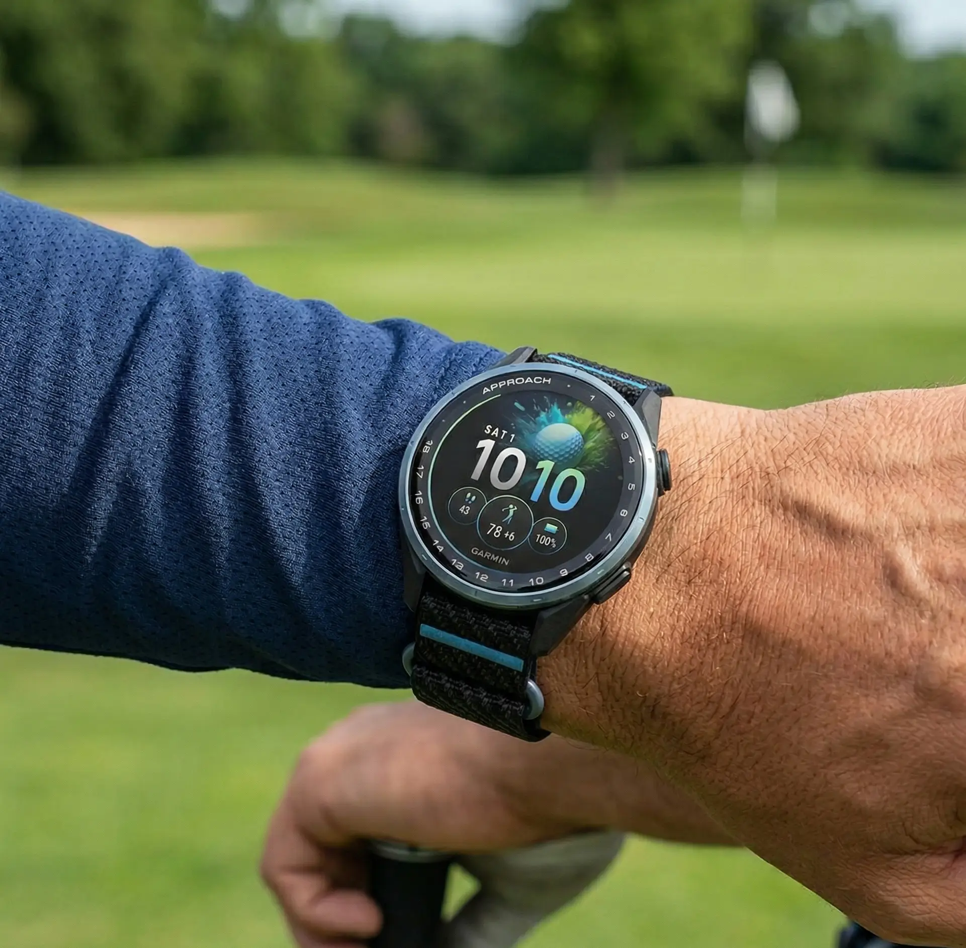 Garmin Approach J1 — Montre GPS Golf Compacte