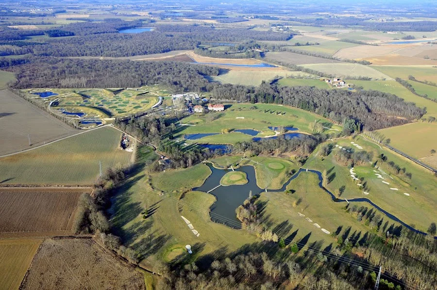 Golf Club de Mionnay — photo 1