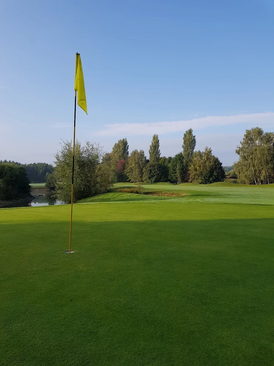 Golf de la Bievre — photo 1