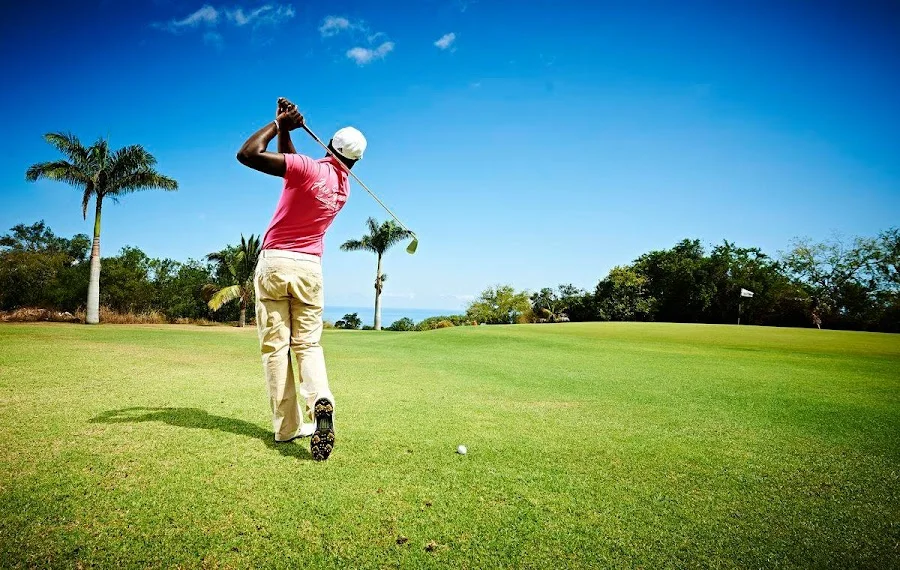 Golf du Bassin Bleu — photo 1