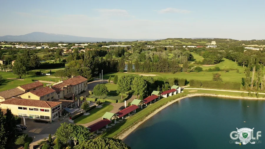Golf Grand Avignon — photo 1
