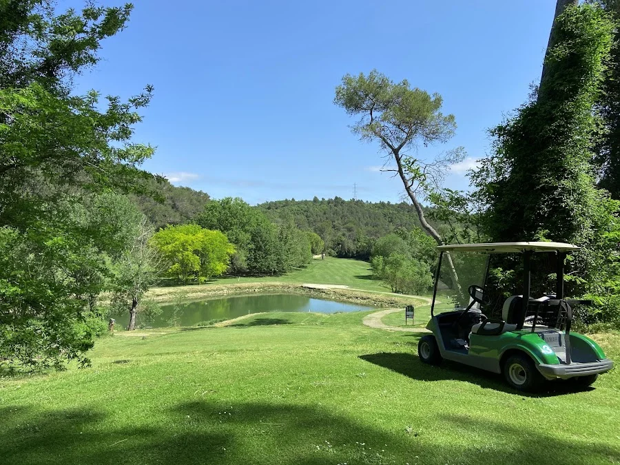 Victoria Golf Club — photo 1